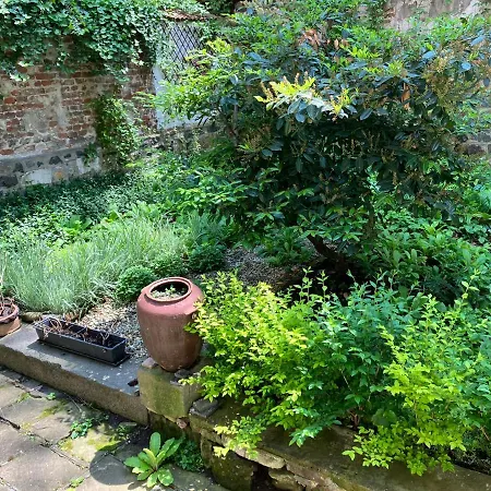 Opera Flat Апартамент